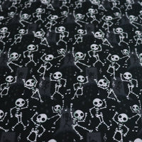 Bio Baumwollstoff / Webware Halloween tanzende Skelette schwarz