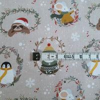 Baumwolle Weihnachten Pinguin Faultier Maus beige